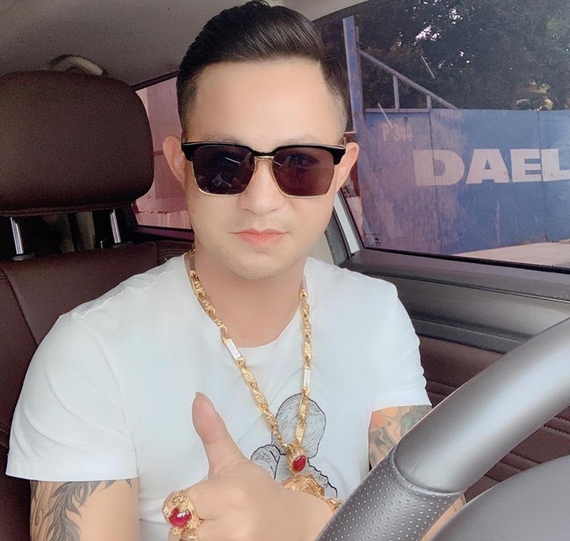 Giang Rồng là ai?