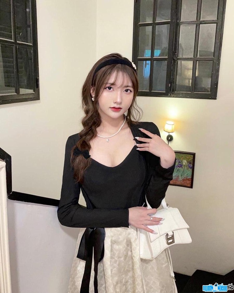 Hoàng Ngọc Linh là ai