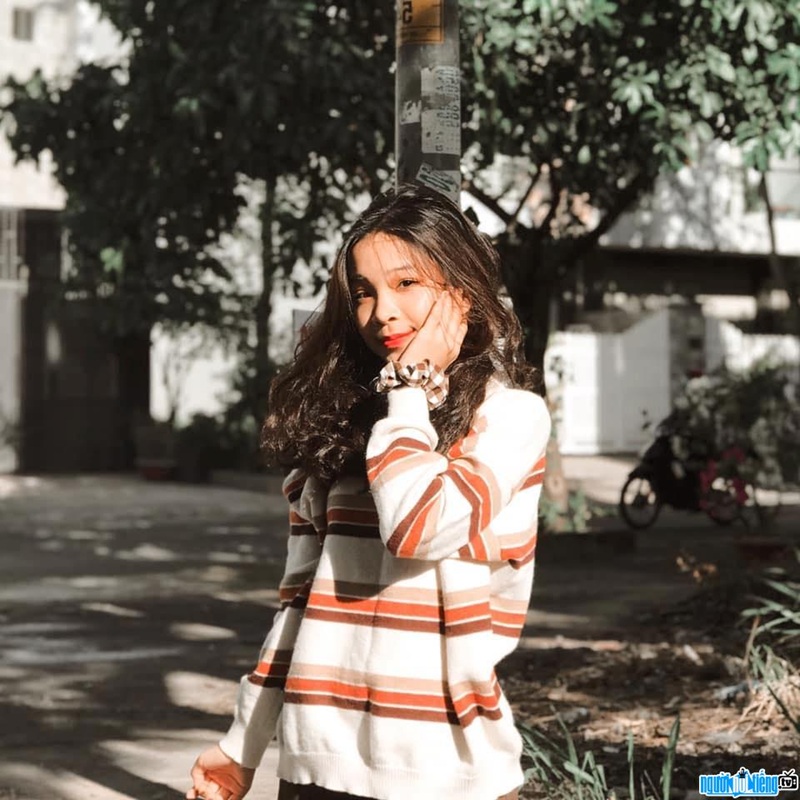 Việt Thiên Thư là ai?