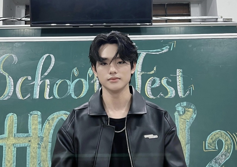 Bùi Trường Linh là chàng ca sĩ, nhạc sĩ Gen Z tài năng đang làm mưa làm gió trên các nền tảng âm nhạc