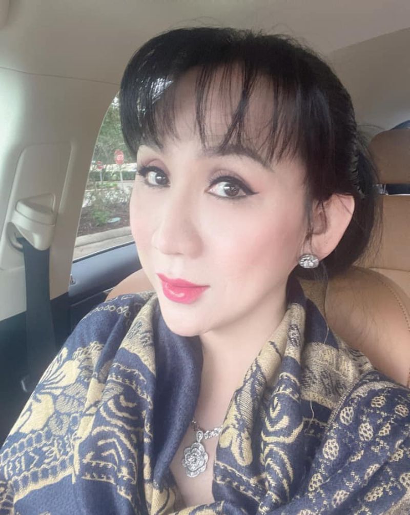 Chị từng hoạt động sôi nổi trong thập niên 1970 và trở thành một giọng ca nổi bật