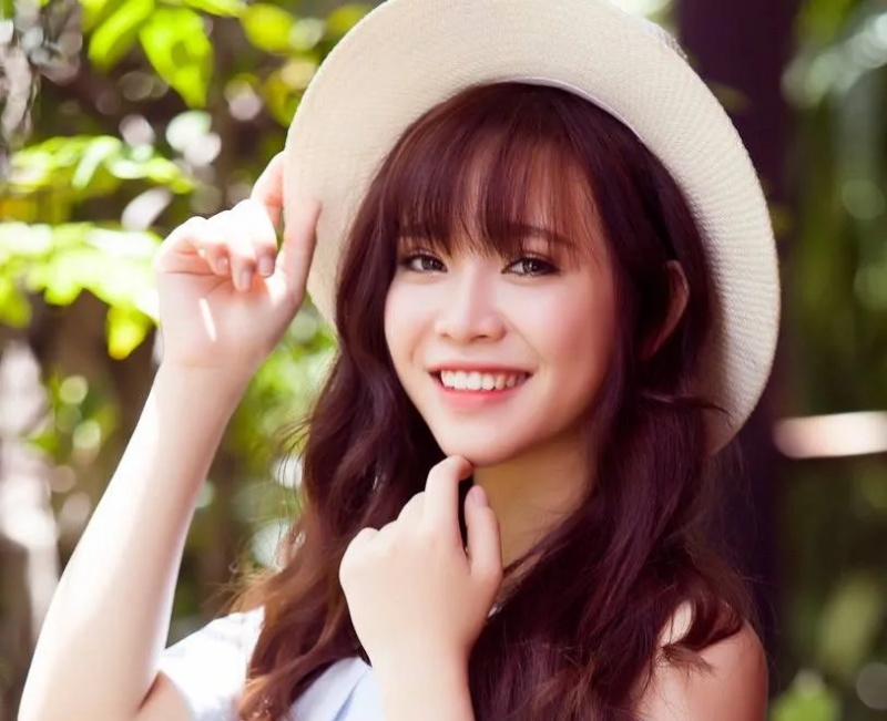 Ca sĩ Bảo Uyên được biết đến rộng rãi sau khi tham gia chương trình Giọng hát Việt 2015