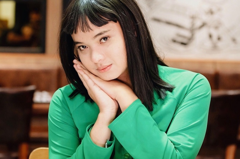 Chị Cano nổi tiếng nhờ vai diễn trong MV parody "Duyên Mình Lỡ" của Huỳnh Lập