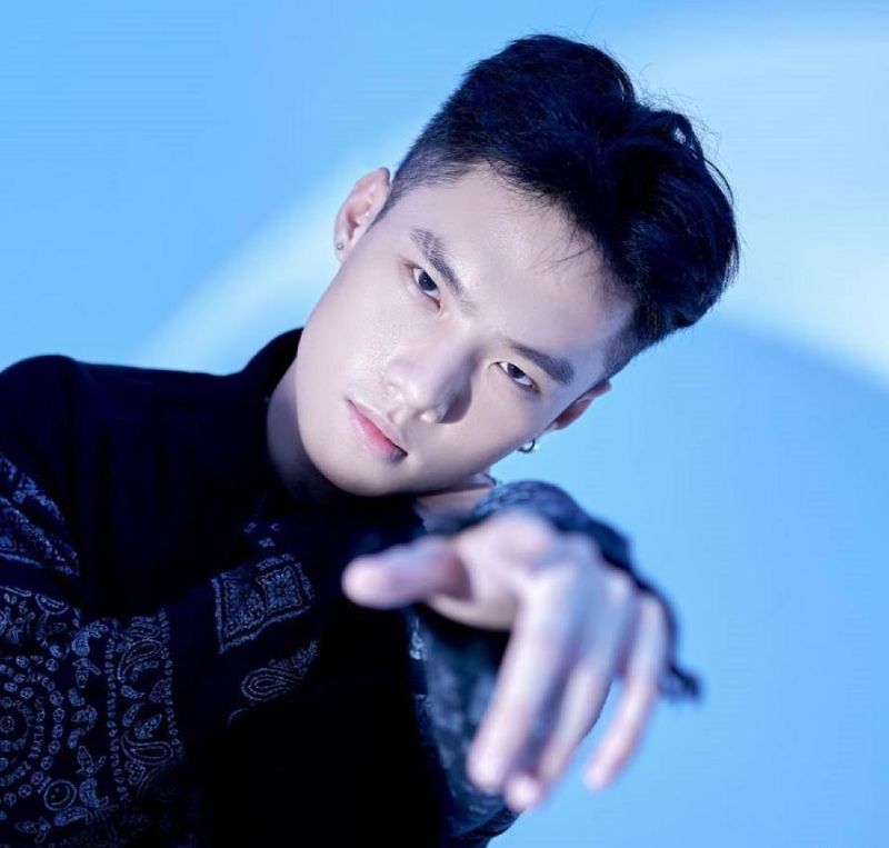 Chiến Đỗ còn thử sức trong diễn xuất và tham gia một số dự án nhỏ khác