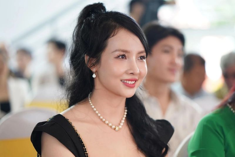 Lucy Như Thảo là một diễn viên hoạt động chủ yếu ở mảng phim truyền hình