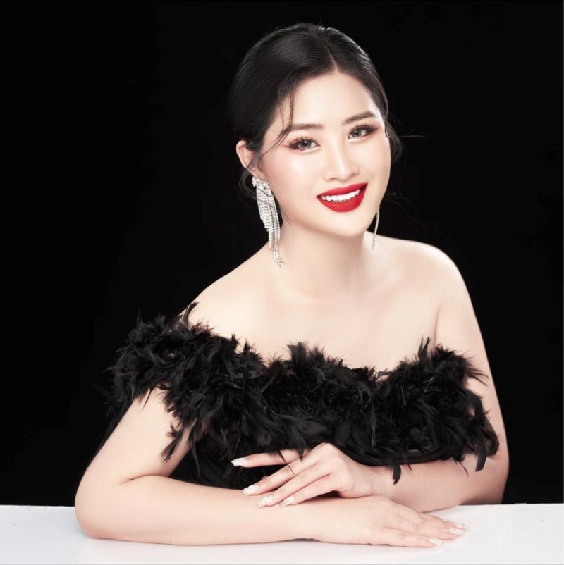 Đỗ Ngọc Tú là nhà sáng lập kiêm Chủ tịch Hội đồng quản trị Ngọc Tú Group