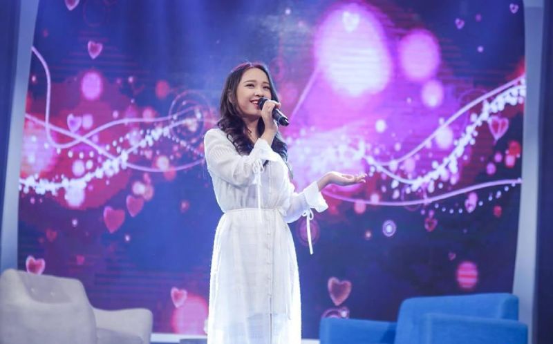 Hailey cũng từng lên đường du học tại Hà Lan và vẫn tiếp tục theo đuổi đam mê âm nhạc