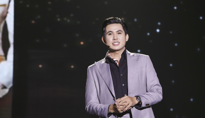 Hồ Đức Lợi ra mắt album solo đầu tay Tinh cầu cô đơn nhưng chưa tạo được dấu ấn rõ nét