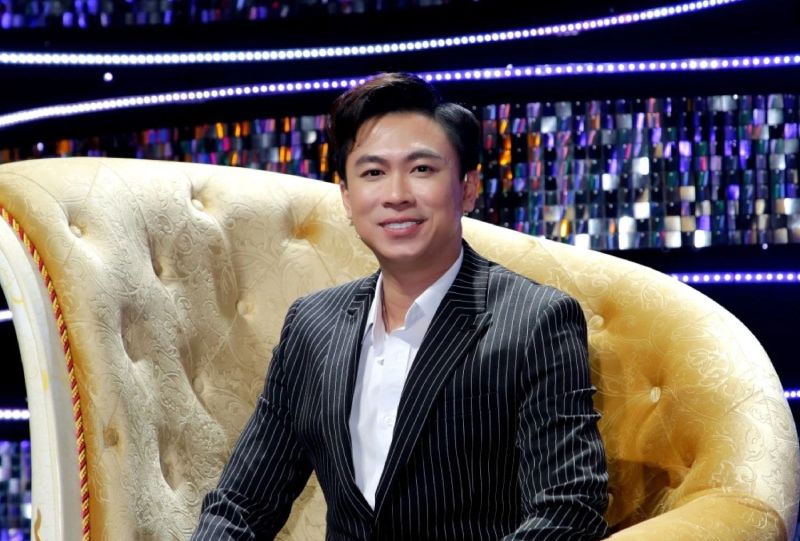 Hồ Việt Trung là ai