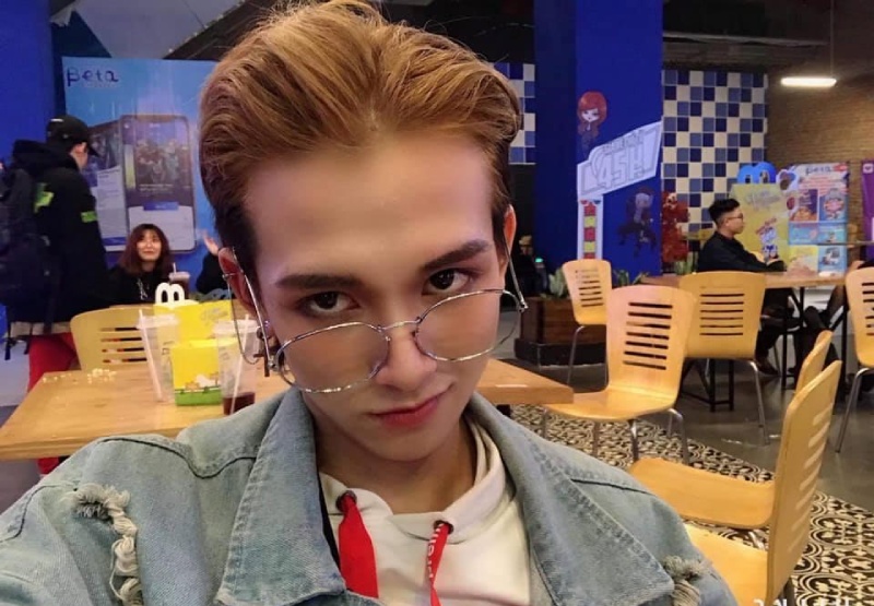 Hoàng Anh Gãy TV được yêu mến nhờ ngoại hình điển trai và lối diễn xuất tự nhiên