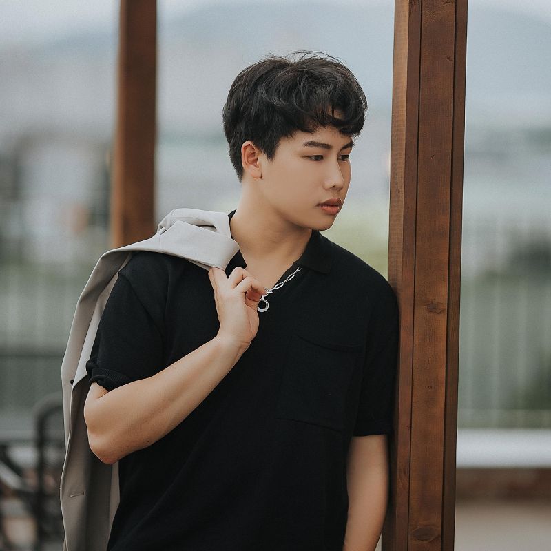 Khả Hiệp được biết đến trong với các ca khúc mang phong cách ballad, nhạc tình cảm