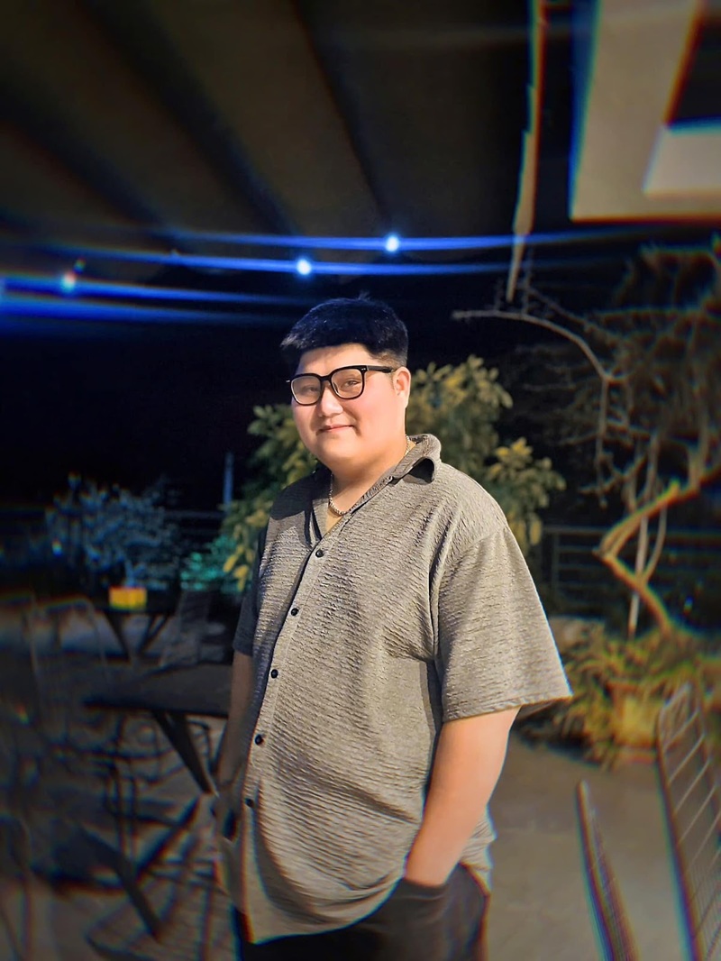 Khải Lốc Xoáy là ai?