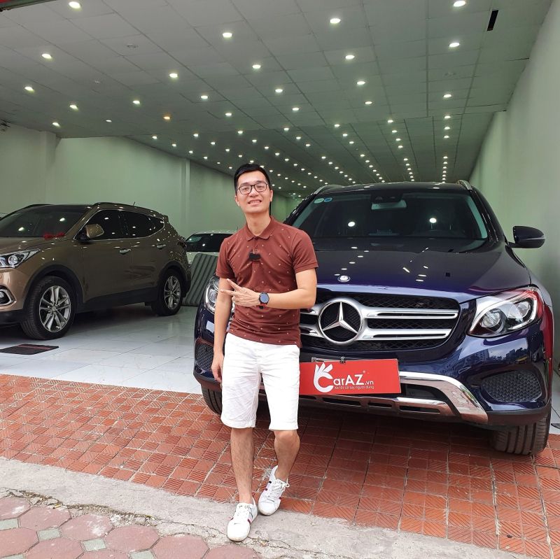 Hiện nay, anh là CEO của showroom ô tô CarAZ Auto