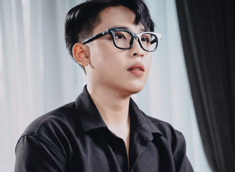 Kuun Đức Nam là nam ca sĩ, TikToker trẻ tuổi đến từ Hà Nội,