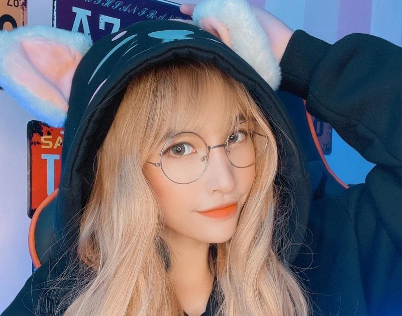 Lily Phan là nữ streamer nổi tiếng thuộc đội tuyển V Gaming