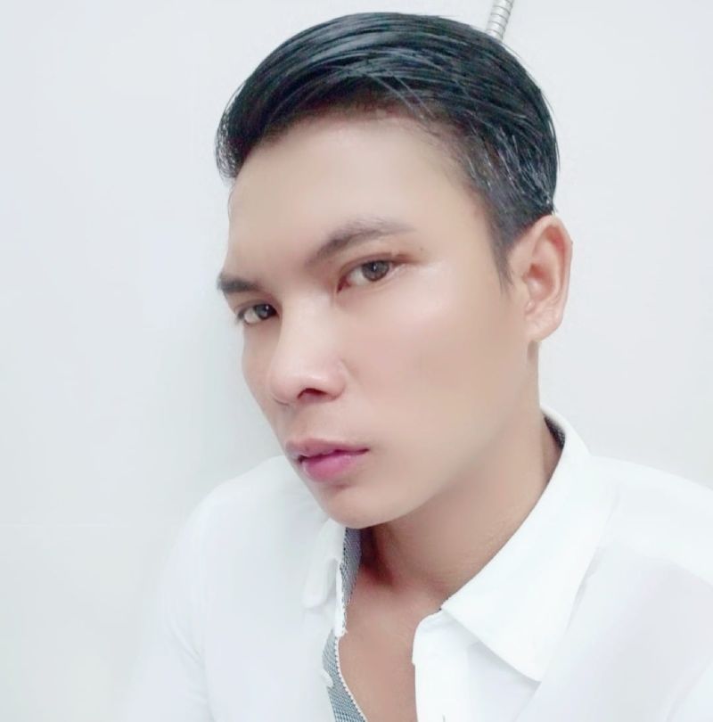 Anh được cộng đồng mạng yêu mến bởi tính cách thật thà, bình dân