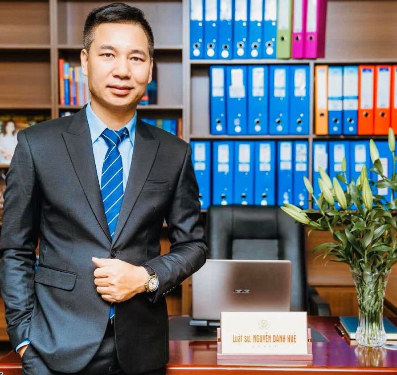 Ông là luật sư tố tụng giỏi, được đánh giá cao về kinh nghiệm xử lý các vụ án lớn