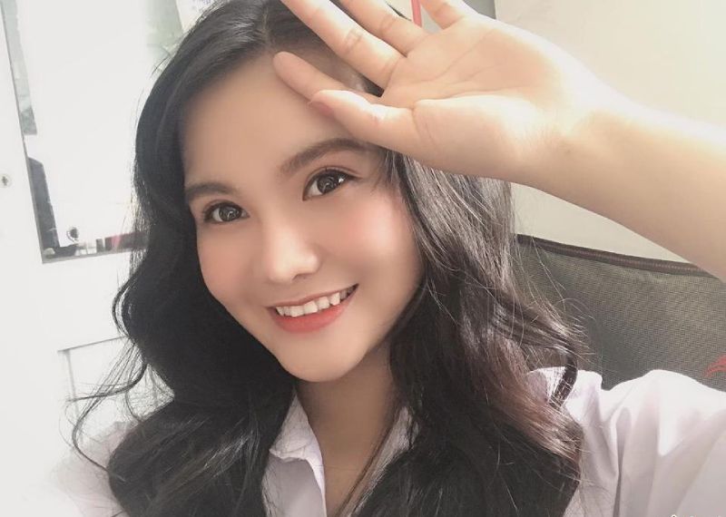 Minh Trân là một diễn viên trẻ hoạt động chủ yếu tại sân khấu kịch Hồng Vân