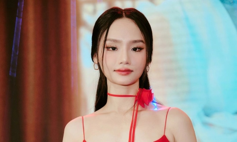 Miu Lê bắt đầu từ vai diễn July Miu trong bộ phim "Những thiên thần áo trắng"