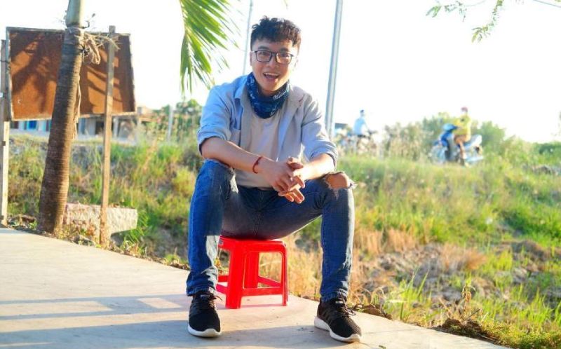 Nam Nhân là một vlogger xây dựng hình ảnh cá nhân theo hướng lịch thiệp, trưởng thành và tích cực