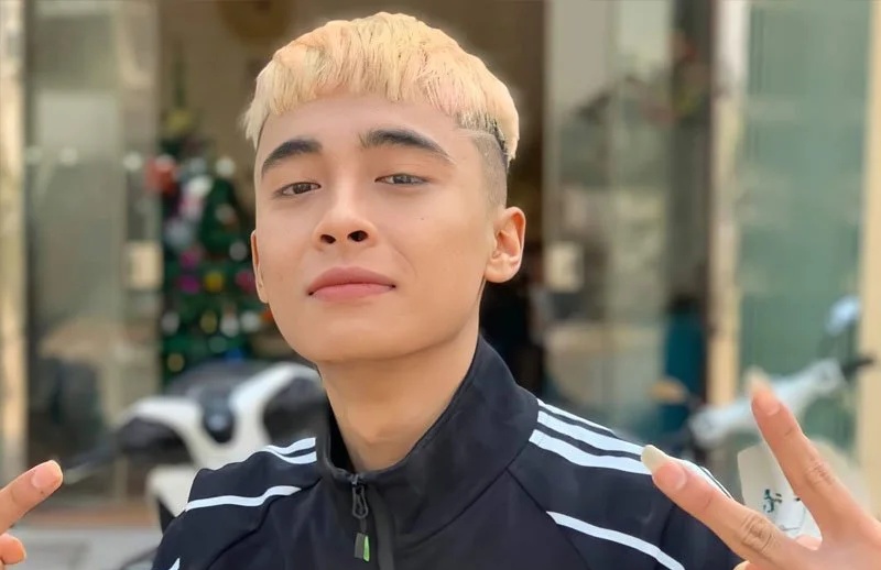 Nam Ok cùng nhóm bạn thân thành lập kênh Duy Thường Vlog vào tháng 11/2017