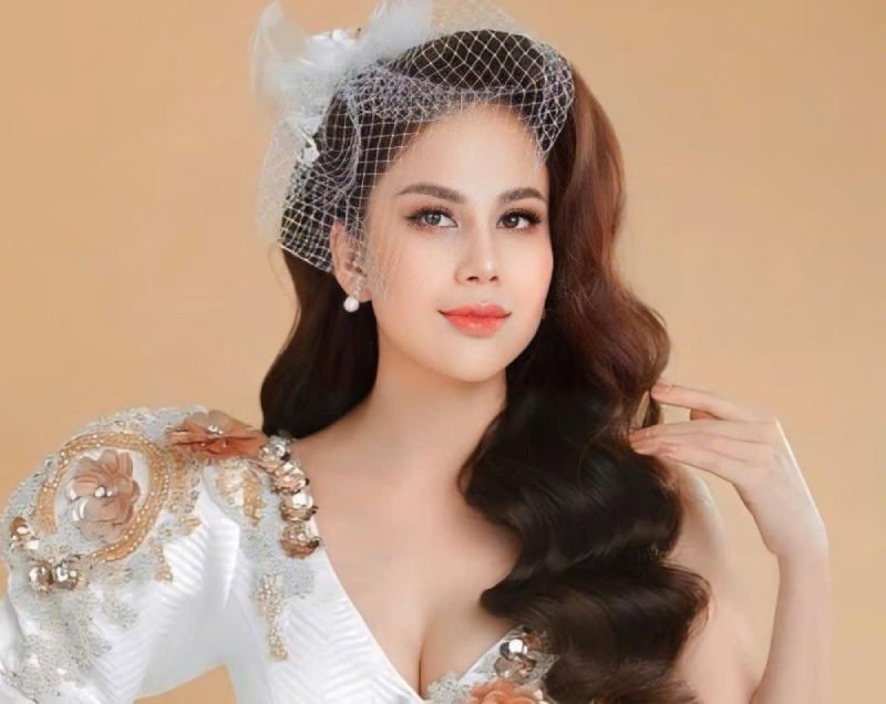 Nguyễn Như Quỳnh là một nữ doanh nhân trong lĩnh vực tổ chức cuộc thi nhan sắc và quản lý truyền thông sự kiện