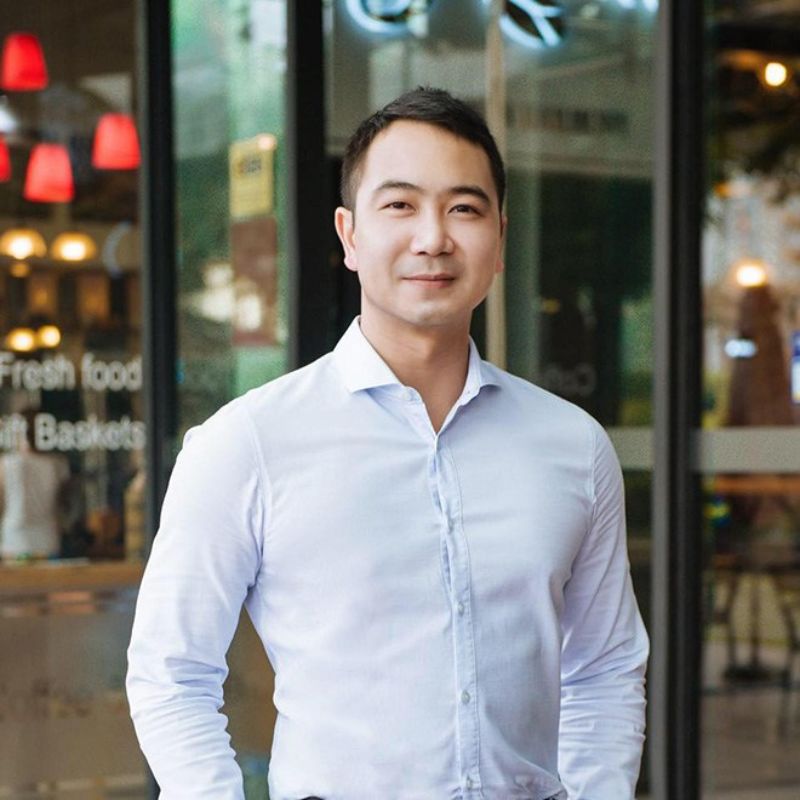 Nguyễn Tuấn John là một doanh nhân nổi tiếng với gia thế giàu có