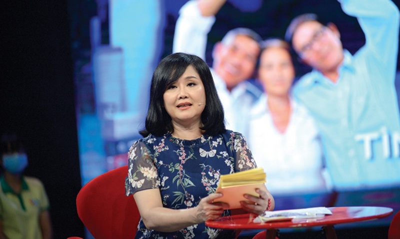 Nhà báo Thu Uyên là ai?