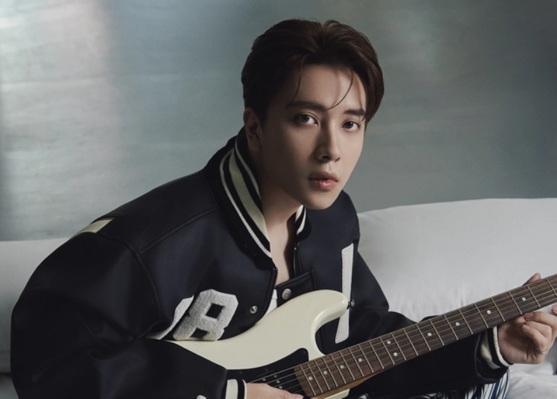 Nicky (tên thật Trần Phong Hào) là cựu trưởng nhóm nhạc Monstar thuộc công ty ST.319 Entertainment