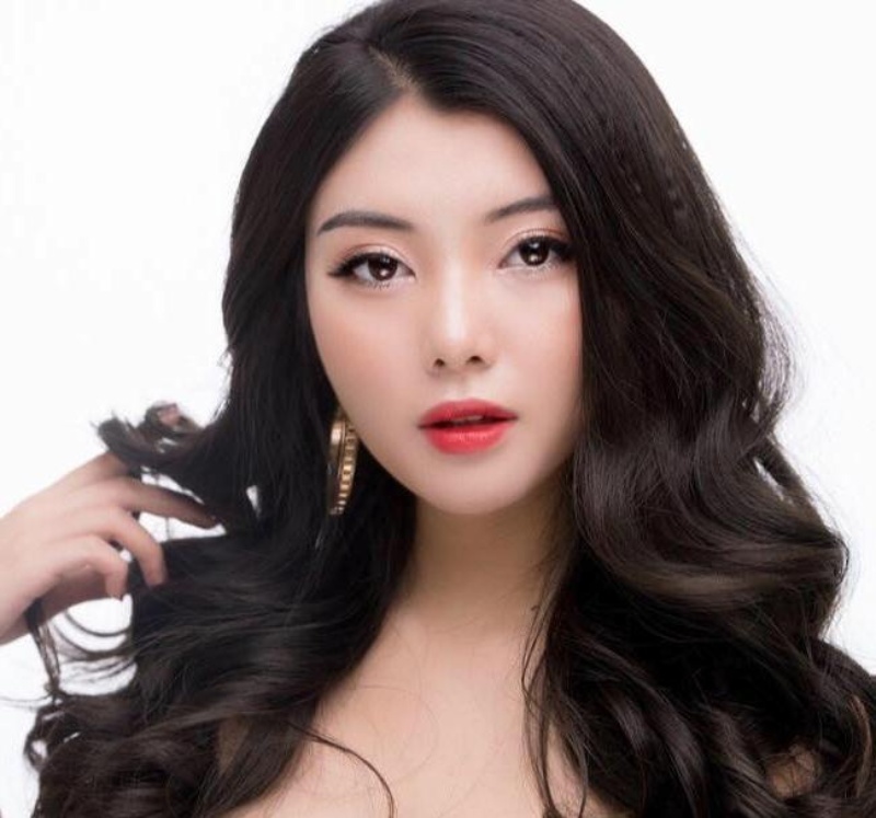 Hot girl phòng gym Phạm Hồng Nhung