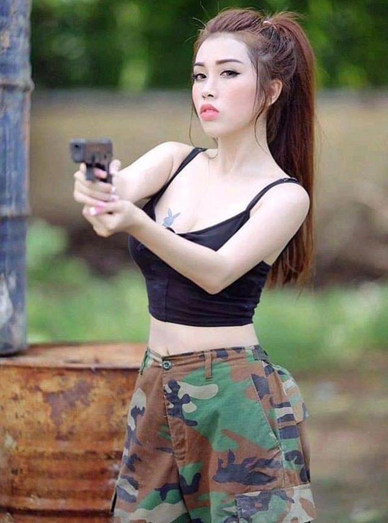 Thân Thùy Bảo Trân là ai?