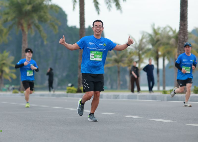 Thầy Trần Hữu Hiếu là một giáo viên Toán