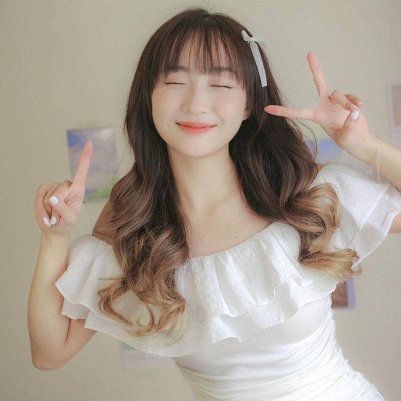 Thùy Anh Gãy TV là ai?