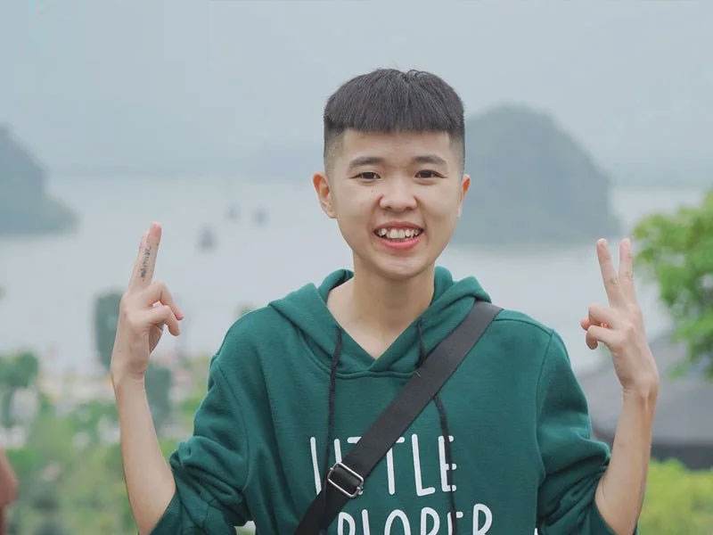 Tôm La Cà là một TikToker và YouTuber