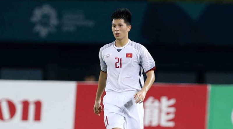 Trần Đình Trọng được bình chọn là trung vệ chơi hiệu quả nhất