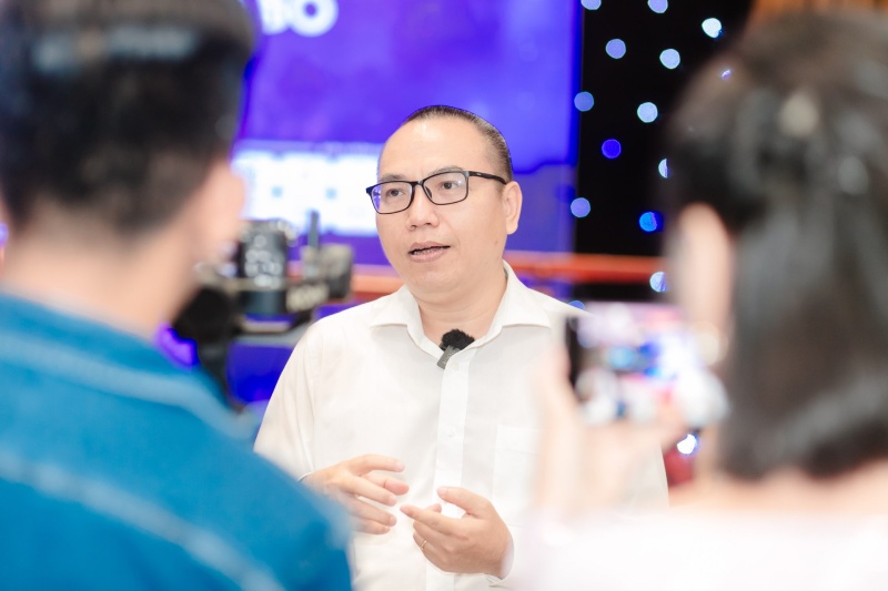 Trần Việt Quân được biết đến rộng rãi như một doanh nhân thành đạt