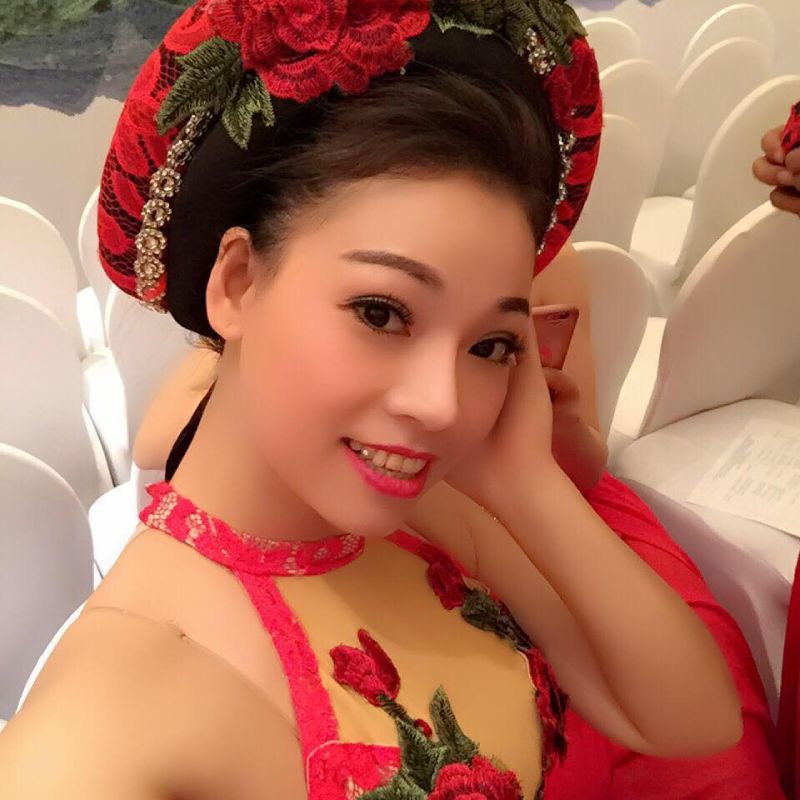 Cô được công nhận là một diễn viên truyền hình/diễn viên phụ quen thuộc