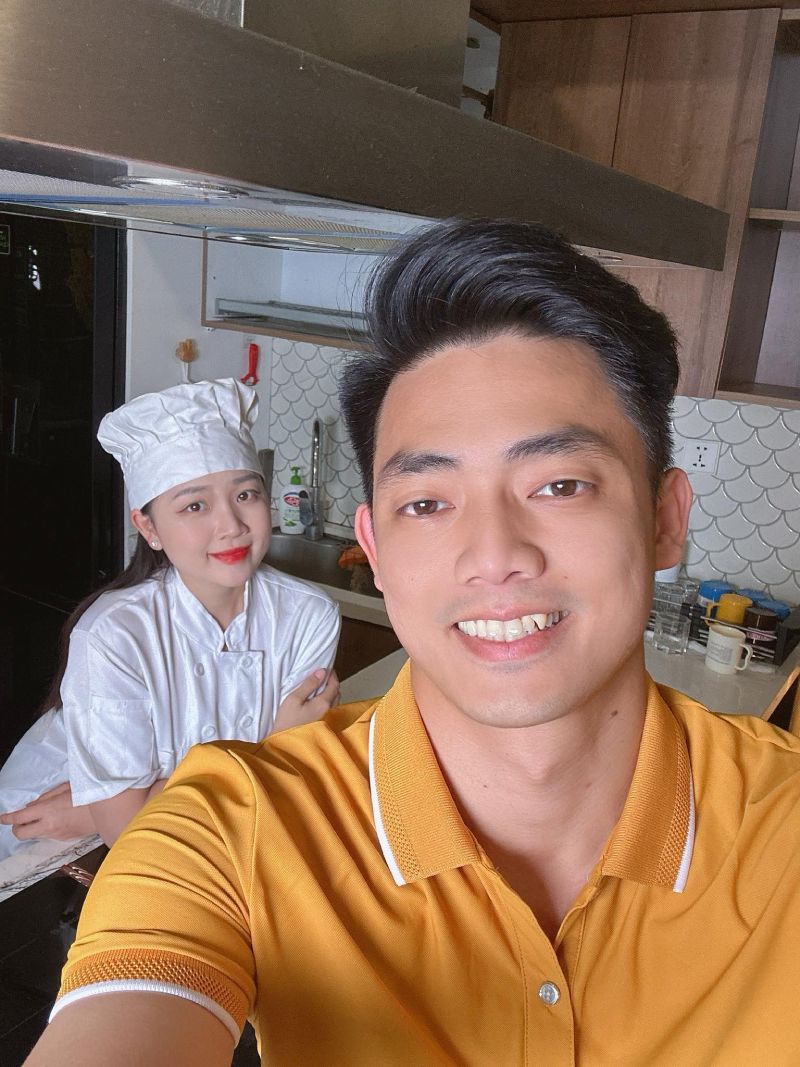 Vi Nam SVM là một diễn viên hài và YouTuber