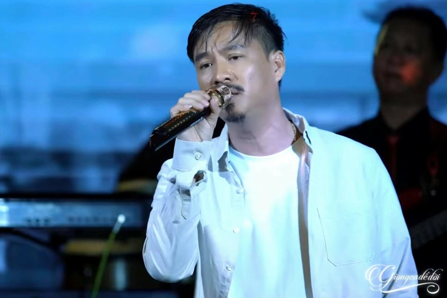 Ca sĩ Quang Lập