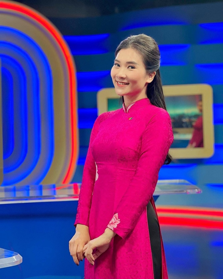 Chi tiết về BTV Khánh Trang