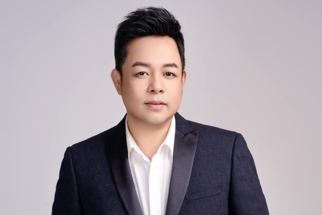 Chi tiết về Ca sĩ Quang Lê
