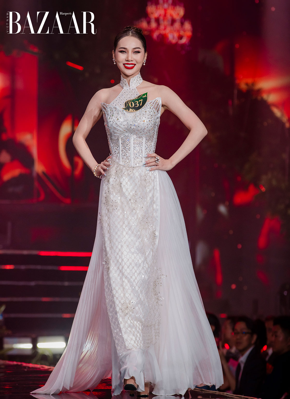 Chi Tiết về Hoàng Kim Chi