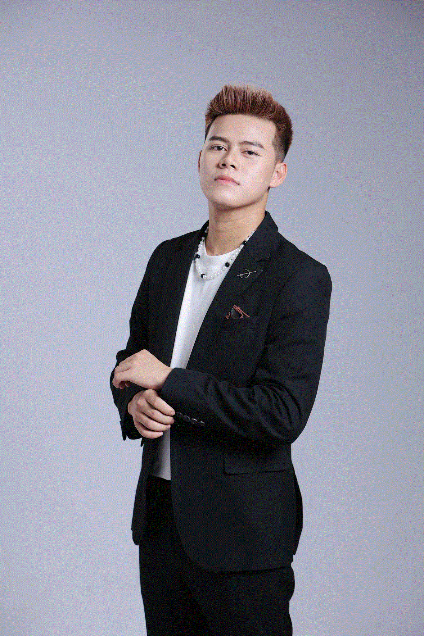 Cuộc Đời Ca sĩ Thái Học