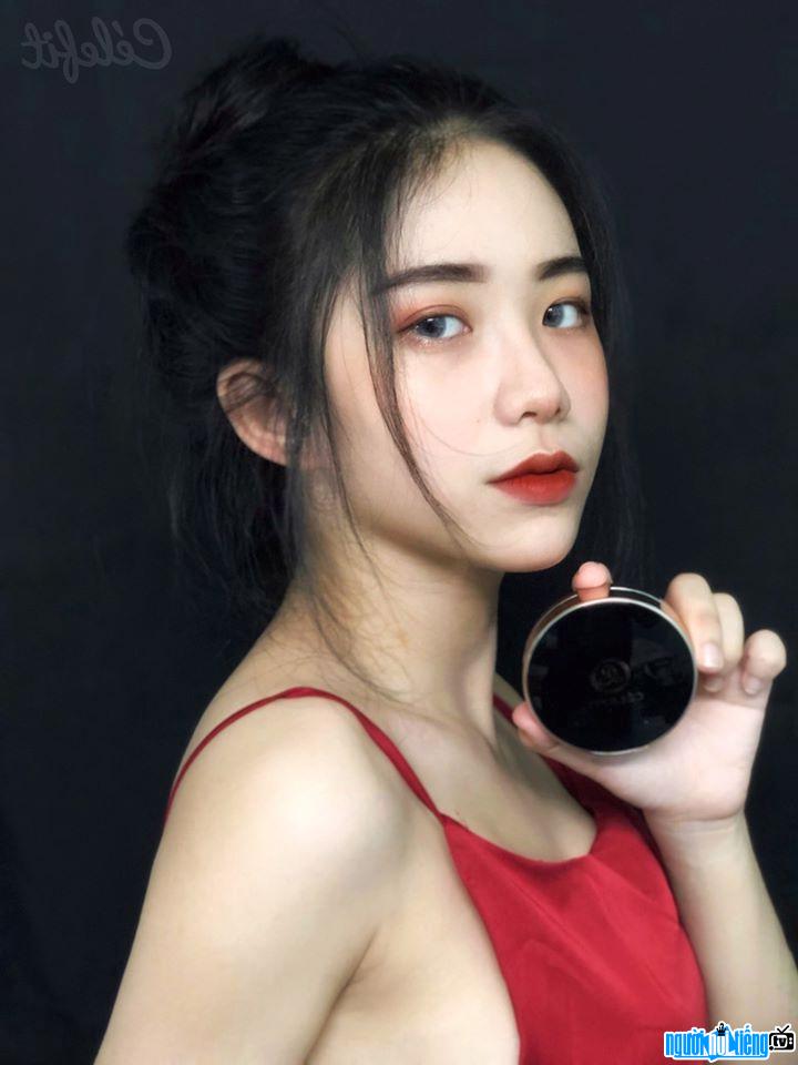 gioi-thieu-nguoi-noi-tieng-kim-anh-foxie