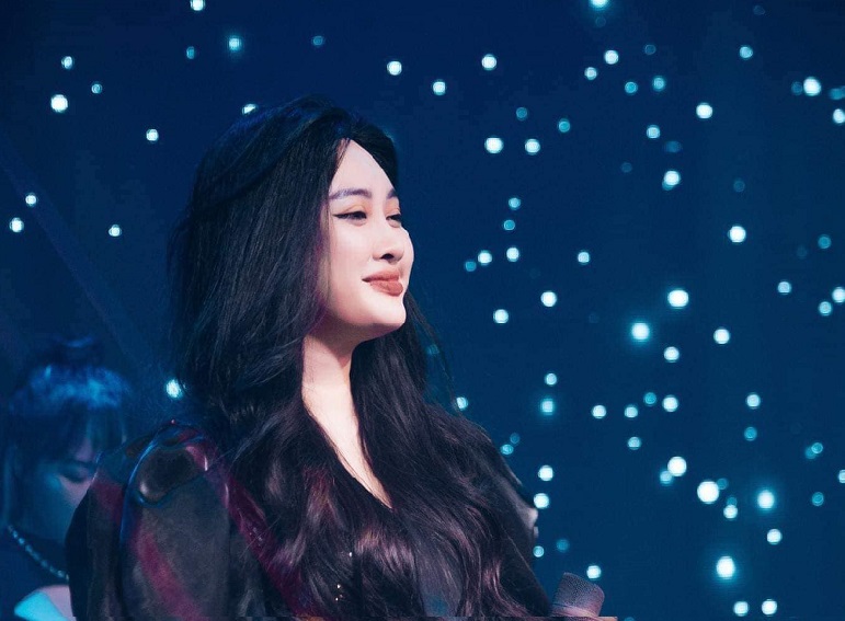 gioi-thieu-ve-strongchu-thuy-quynh-strong