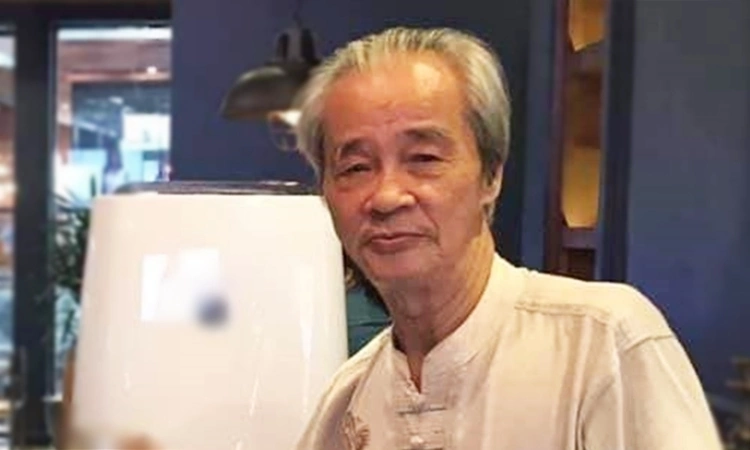 Nhà văn Xuân Đức