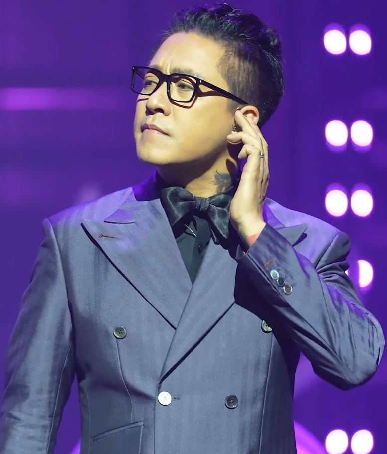 tuan-hung-tong-quan