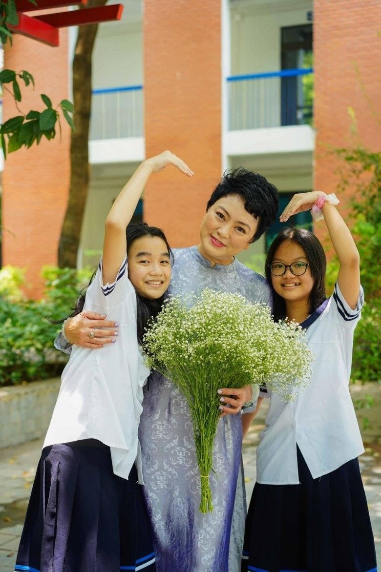 van-thuy-duong-co-van-va-giao-duc